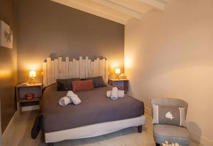 Les Granges Du Chiron