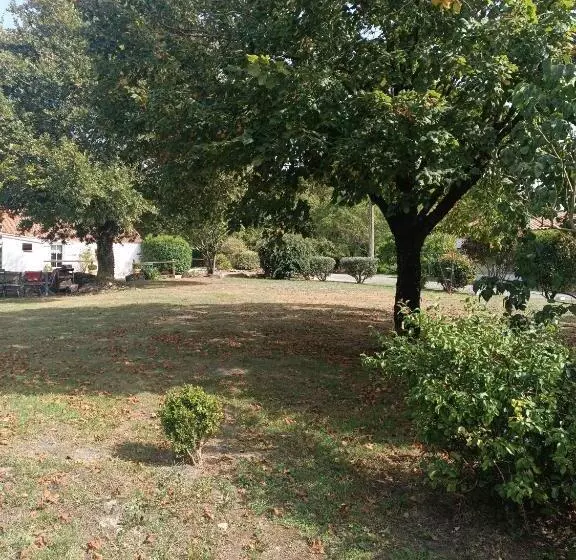 Les Granges Du Chiron