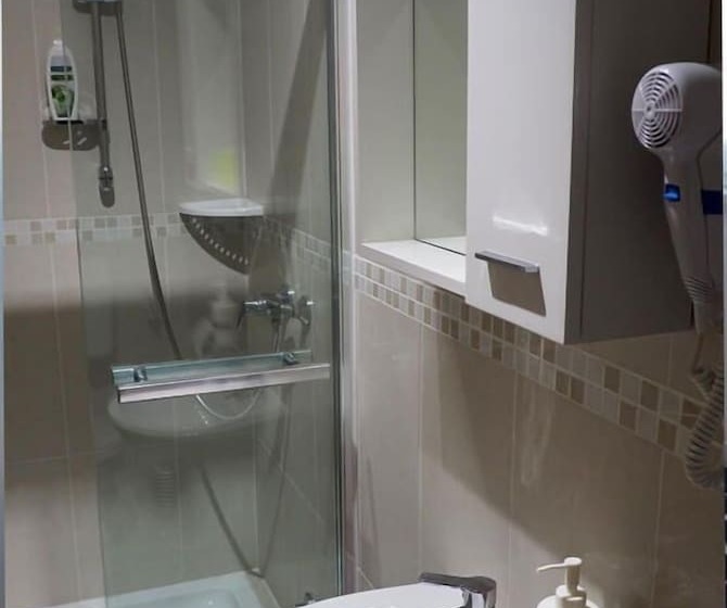 膳宿费 Ad Astra House