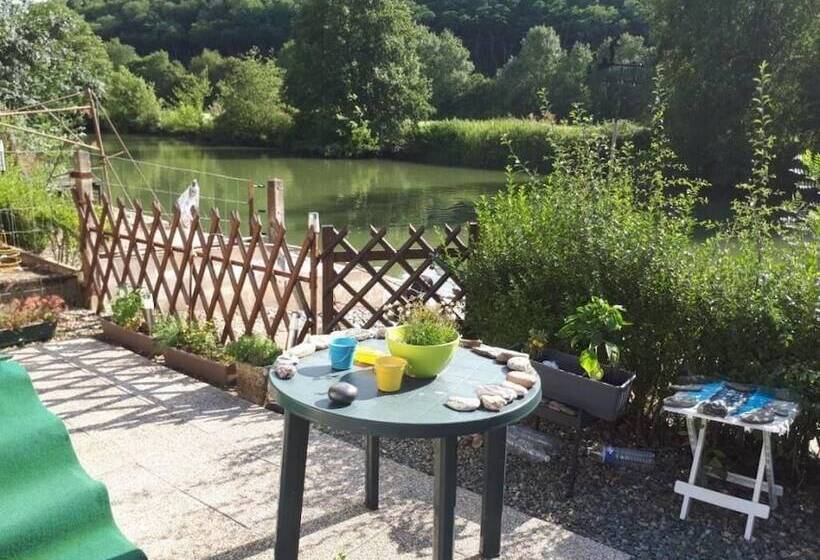 פנסיון Caravane