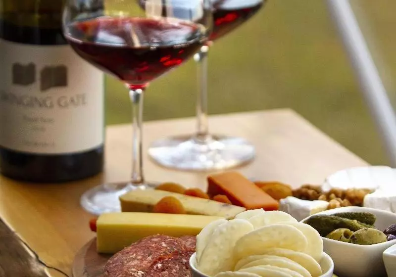 Majatalo Domescapes In The Vines