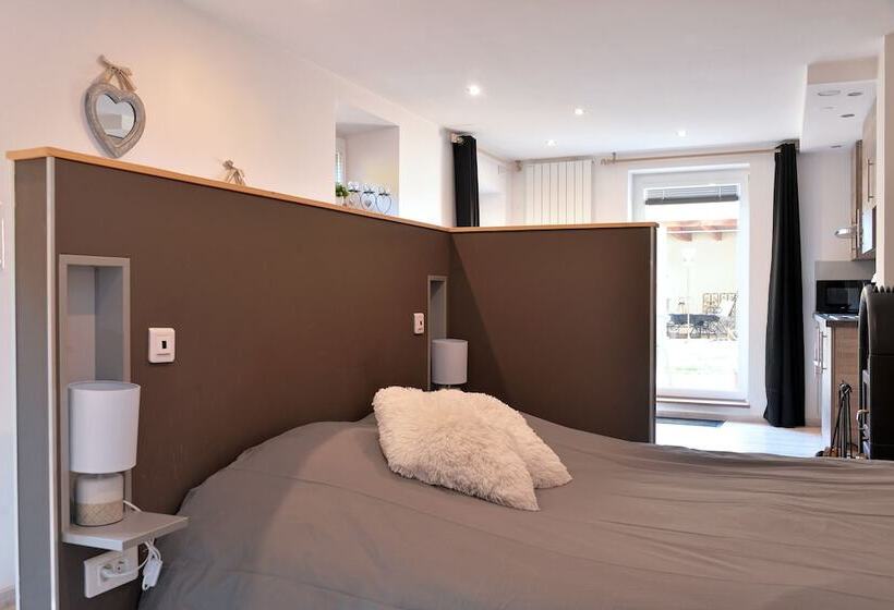 ペンション La Longère Des Capucines