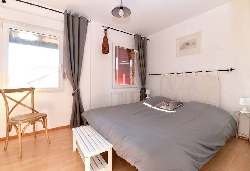 ペンション La Longère Des Capucines