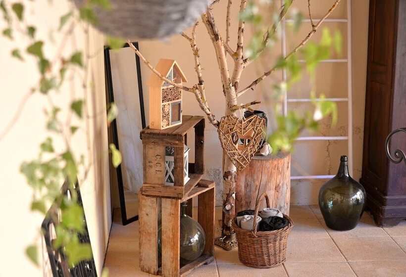 ペンション La Longère Des Capucines