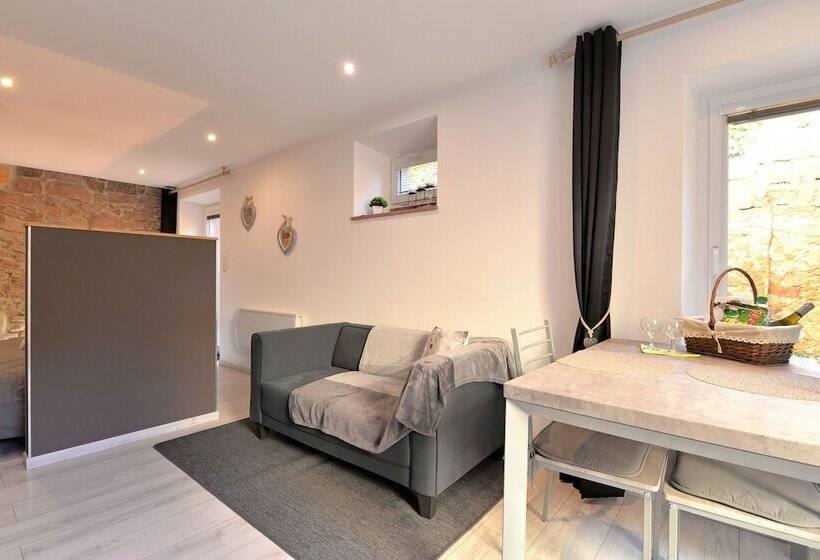 ペンション La Longère Des Capucines