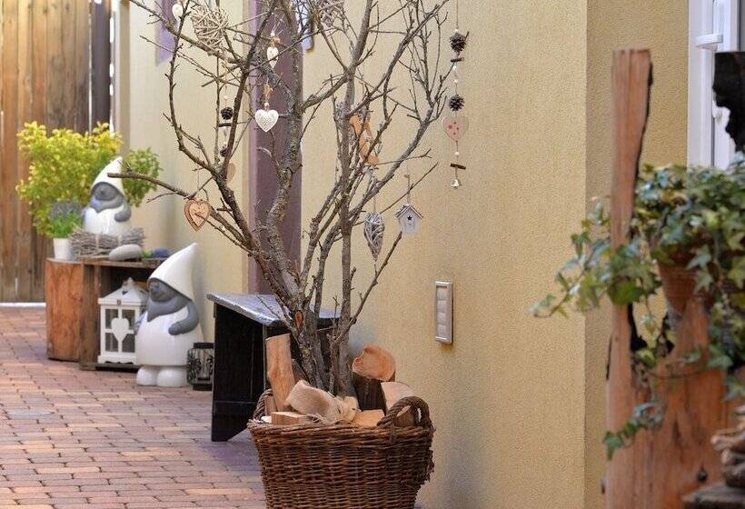 ペンション La Longère Des Capucines