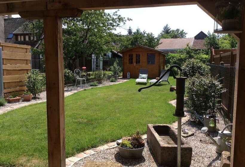 ペンション La Longère Des Capucines