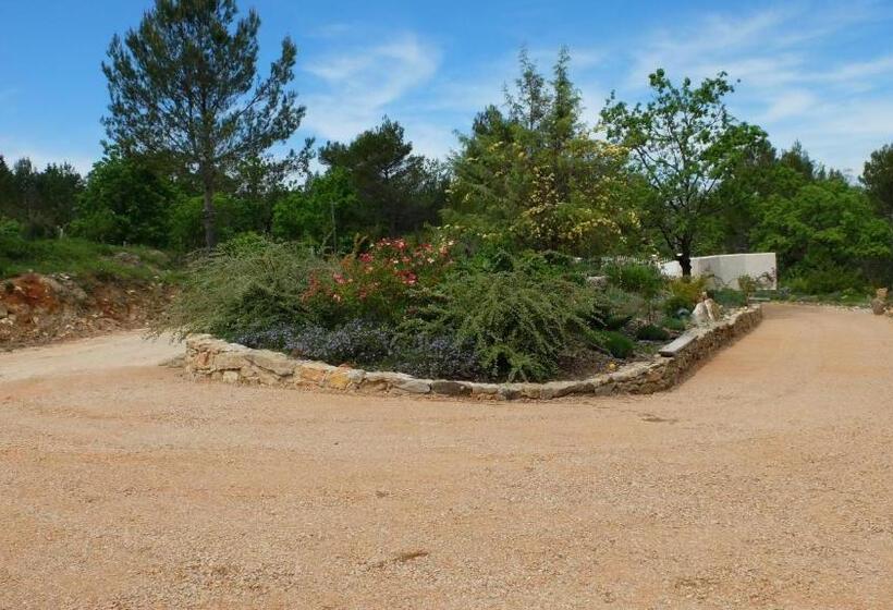 بنسيون Les Hauts Des Materonnes