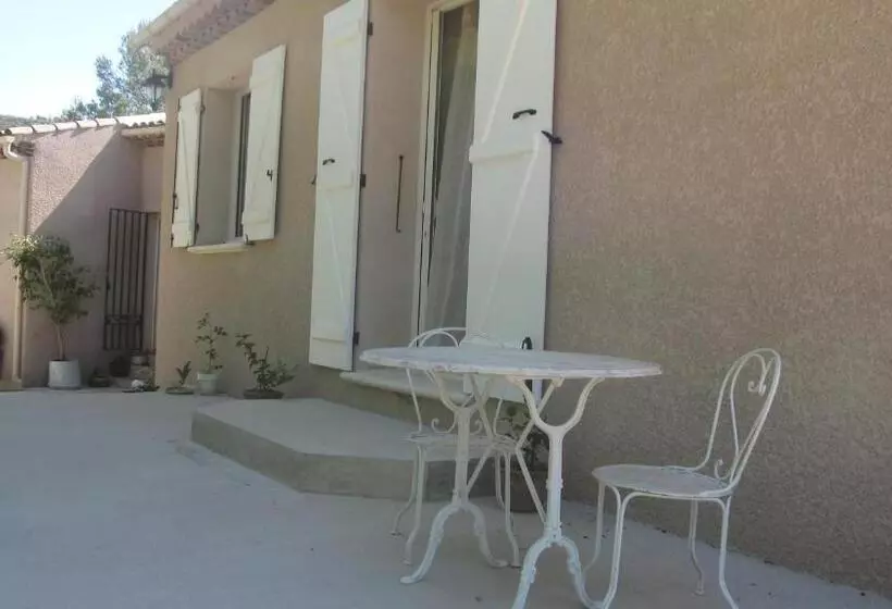 ペンション Les Hauts Des Materonnes