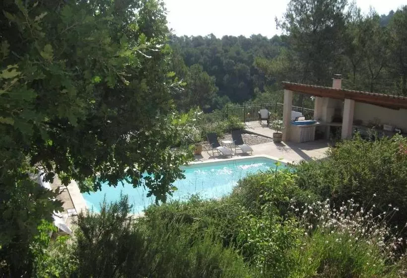 ペンション Les Hauts Des Materonnes