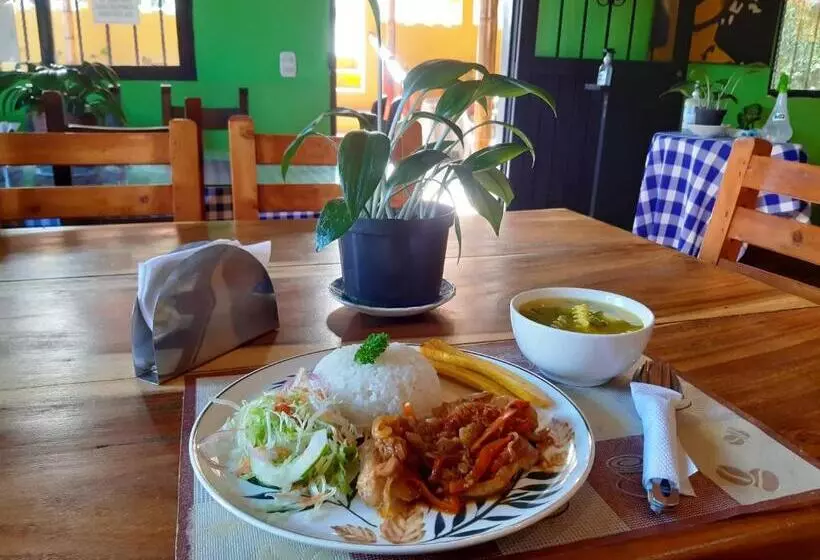 ユースホステル Vista Hermosa Eco Hostal