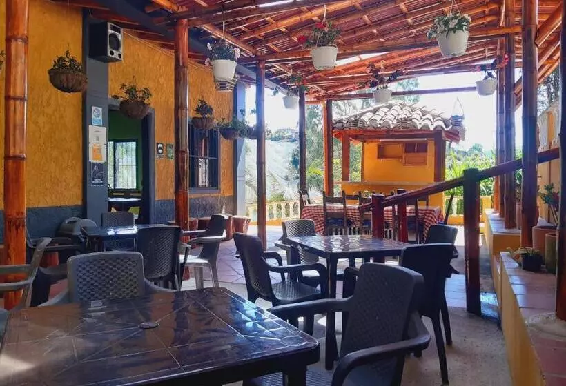 ユースホステル Vista Hermosa Eco Hostal