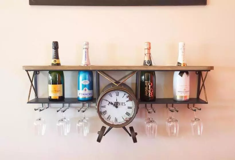 ベッドアンドブレックファースト Altitude221