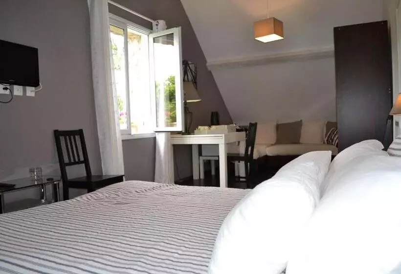 Aamiaismajoitus (B&B) Chambres D'hôtes Des Demoiselles