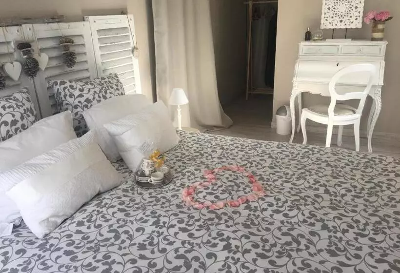 Aamiaismajoitus (B&B) Chambres D'hôtes Des Demoiselles