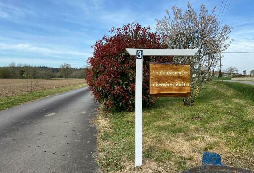 مبيت وإفطار La Charbonniére