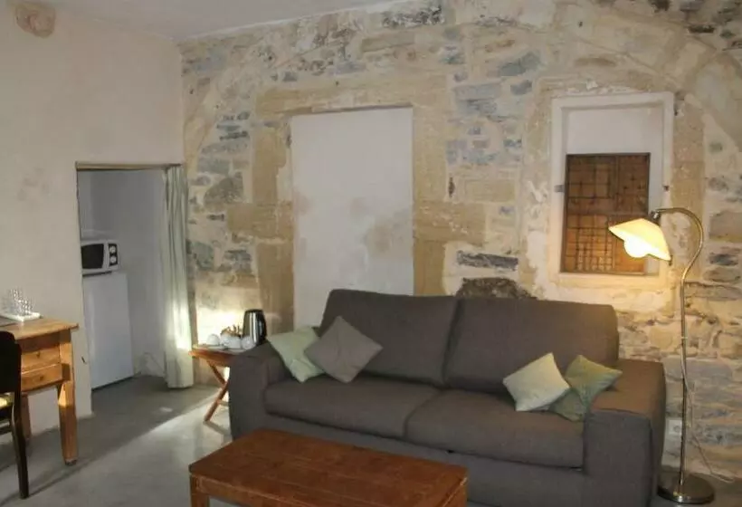 Aamiaismajoitus (B&B) La Rôse