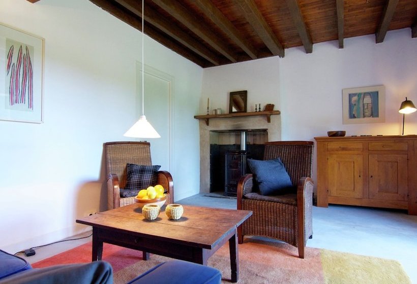 Charming Cottage In Ladignaclelong With Garden