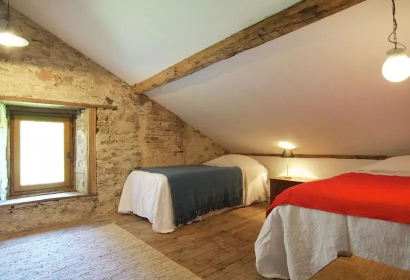 Charming Cottage In Ladignaclelong With Garden