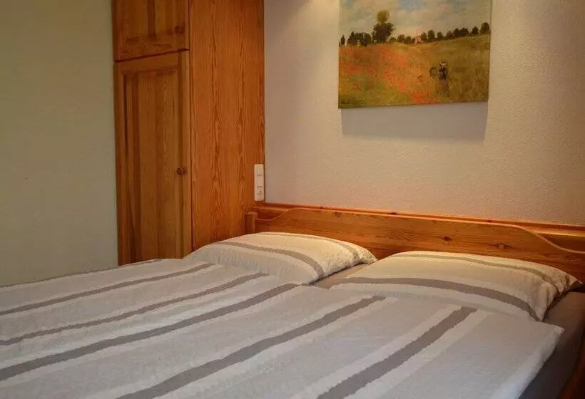 Comfy Apartment In Gransdorf With Garden