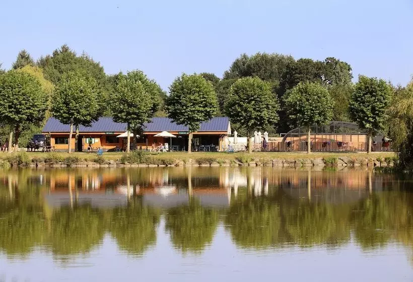 ホテル Huttopia Baie Du Mont Saint Michel