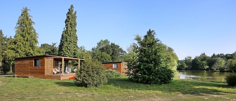 فندق Huttopia Baie Du Mont Saint Michel