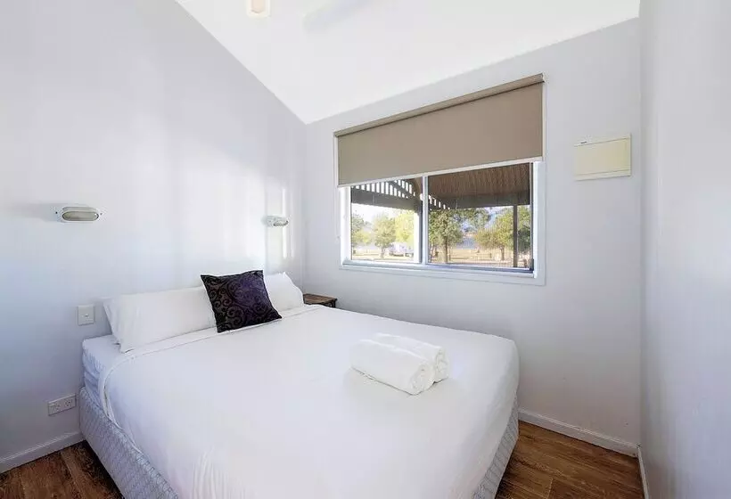 Hotelli Reflections Lake Keepit   Holiday Park