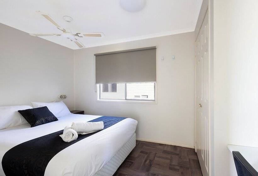 ホテル Reflections Lake Keepit Holiday Park