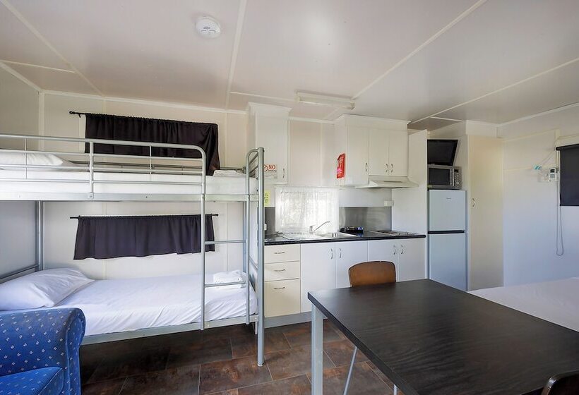 ホテル Reflections Lake Keepit Holiday Park