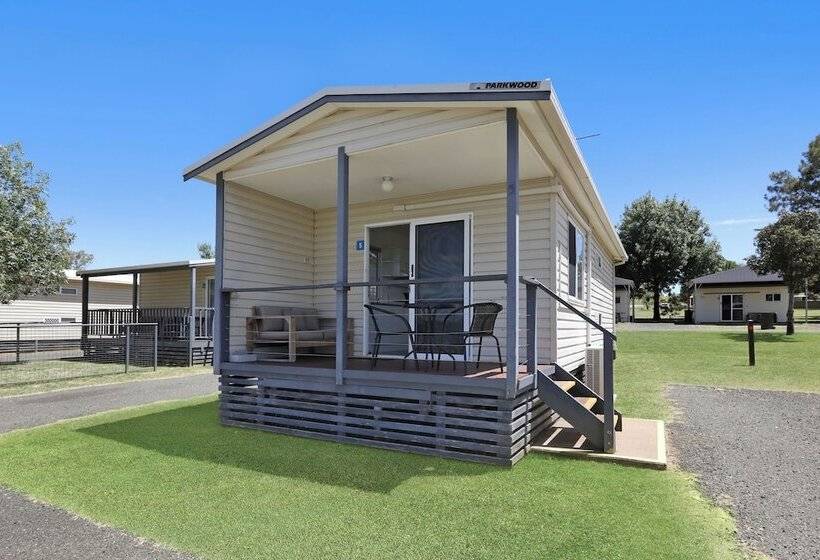 ホテル Reflections Lake Keepit Holiday Park