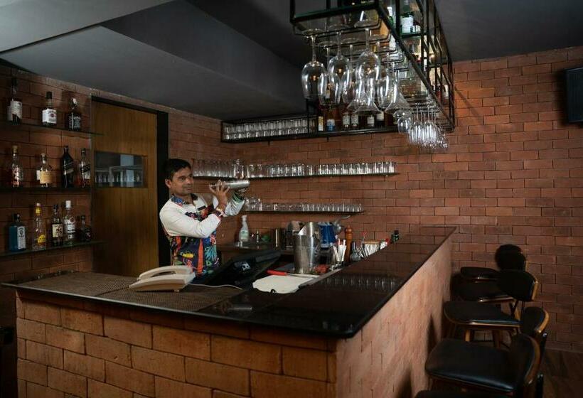 Отель U Rivergate Karjat