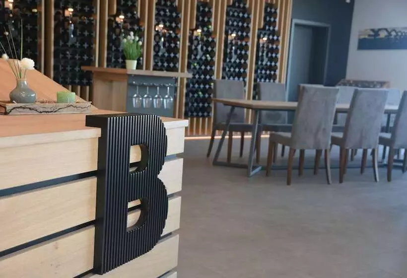 Hotelli Weingut Bugner Meizelhof