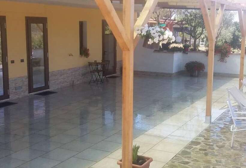 פנסיון Casa Nostra