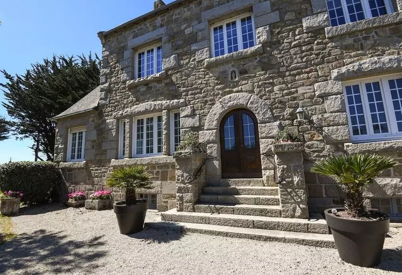 Majatalo Entre Terre Et Mer