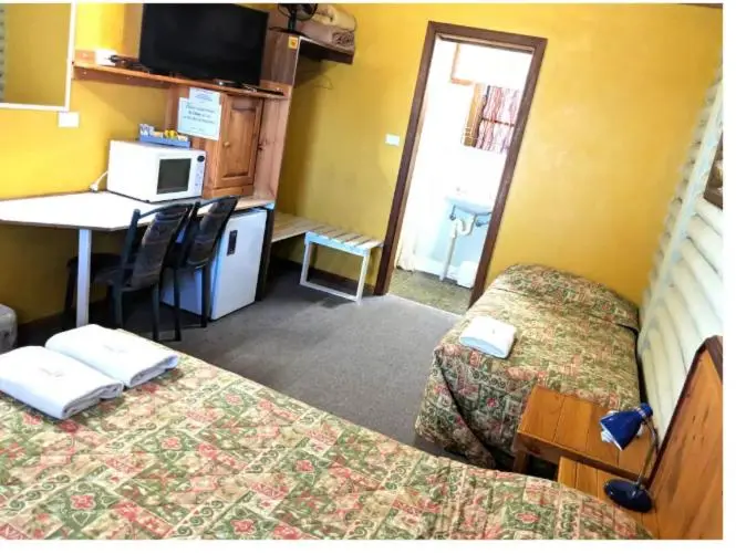 Pinehaven Motel