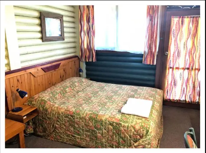 Pinehaven Motel