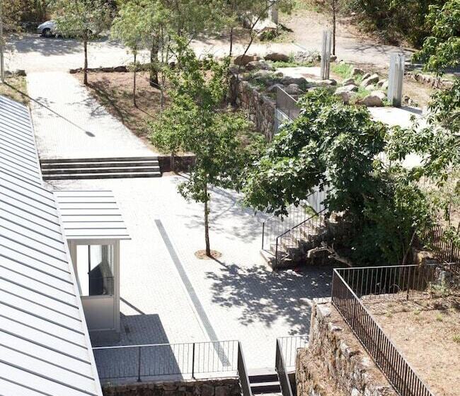 Albergue A Fábrica Da Luz   Hostel