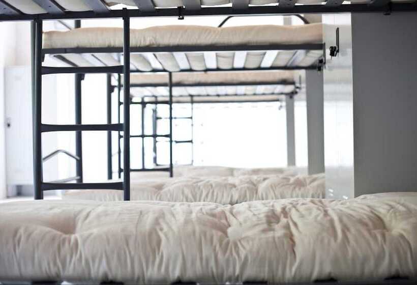 Albergue A Fábrica Da Luz   Hostel