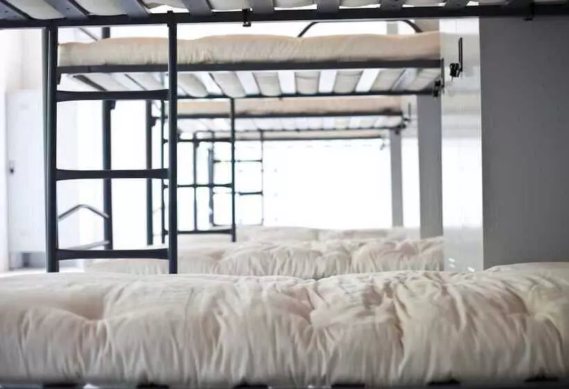 Albergue A Fábrica Da Luz   Hostel