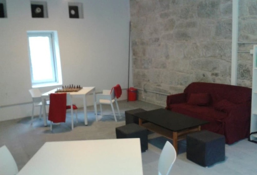 Albergue A Fábrica Da Luz   Hostel