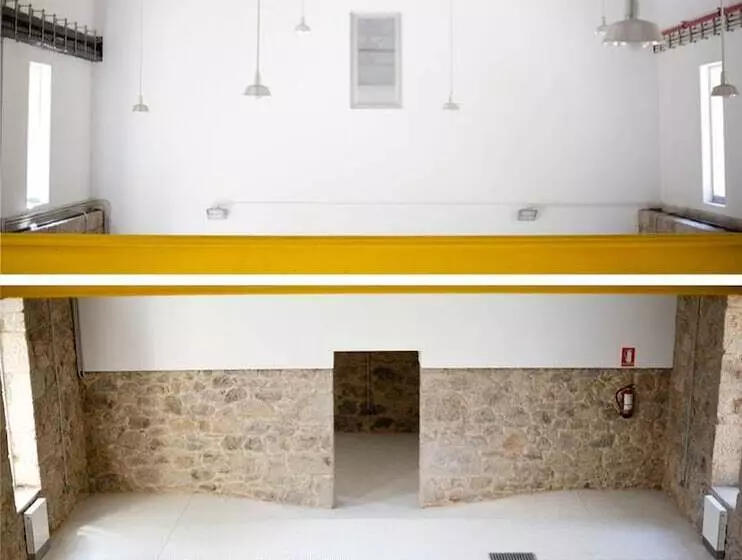 Albergue A Fábrica Da Luz   Hostel