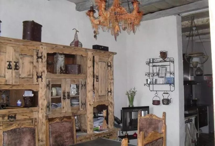 ベッドアンドブレックファースト Chambre D Hotes La Marlotte