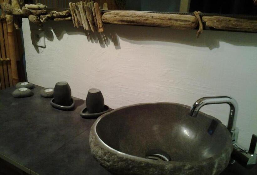 مبيت وإفطار Chambre D Hotes La Marlotte