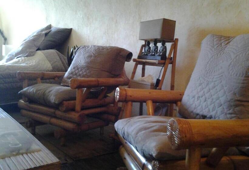 مبيت وإفطار Chambre D Hotes La Marlotte