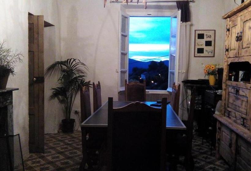 مبيت وإفطار Chambre D Hotes La Marlotte