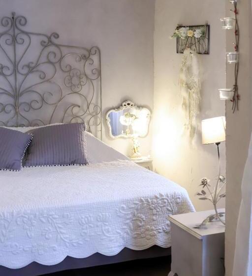 مبيت وإفطار Chambre D Hotes La Marlotte