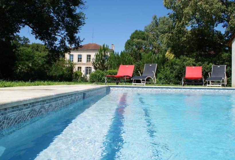 Bed and Breakfast Château De Grenier