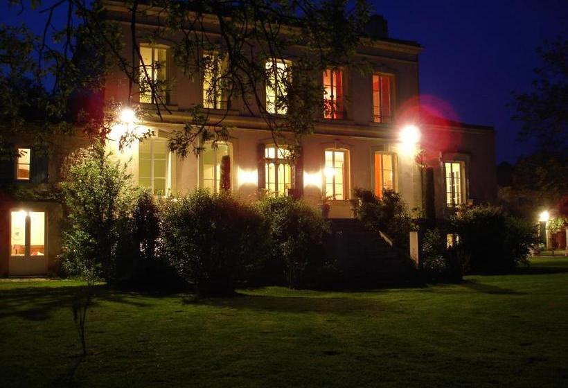 Bed and Breakfast Château De Grenier