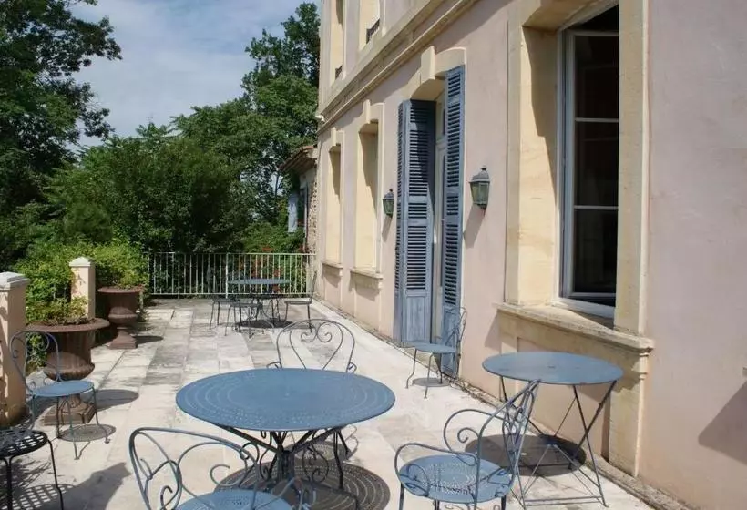 ベッドアンドブレックファースト Château De Grenier