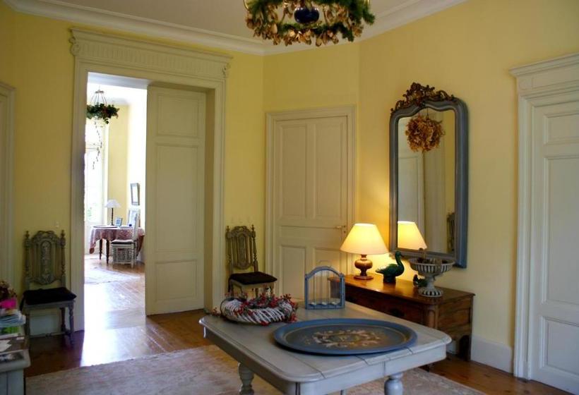 Bed and Breakfast Château De Grenier